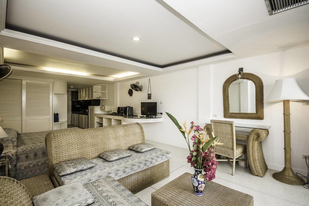 Bougainvillea Terrace House Kata Exterior foto