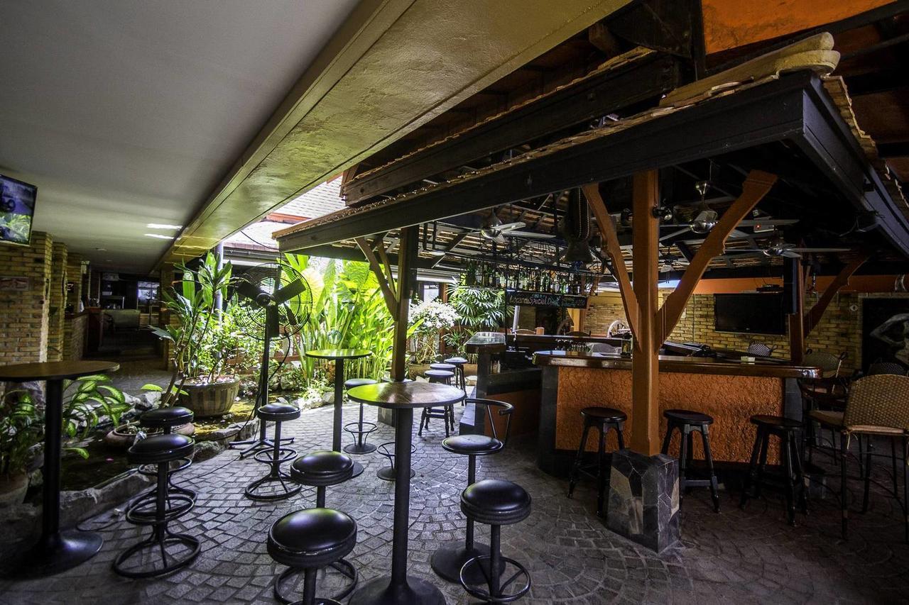 Bougainvillea Terrace House Kata Exterior foto